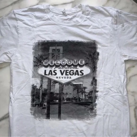 Unisex Welcome to Los Vegas Graphic Tee - Picture 1 of 5